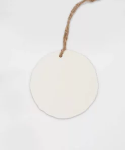 WHITE RECYCLED ROUND TAGS